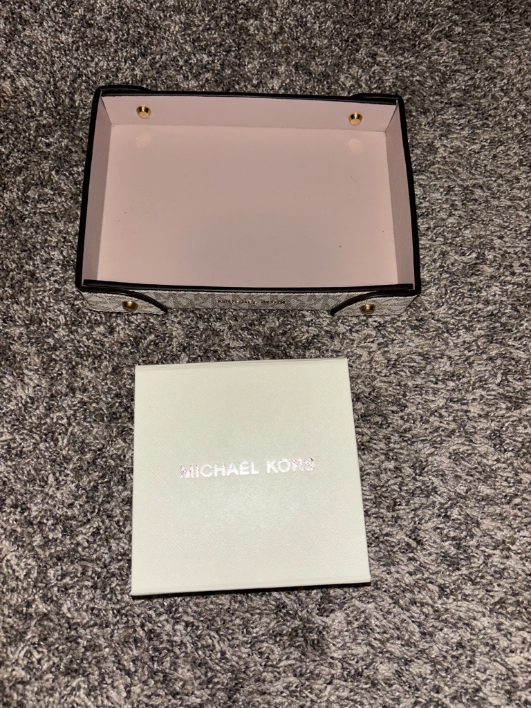 Michael Kors Pink Interior Monogram Jewelry Catchall With Box